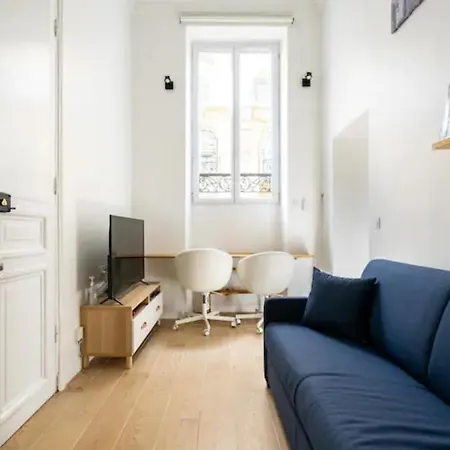 Apartment 9e Loft *